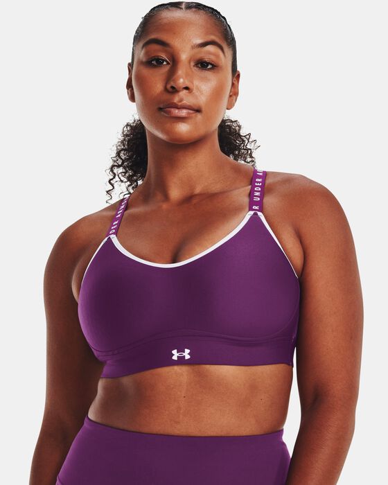 Women's UA Infinity Low Covered Sports Bra image number 3